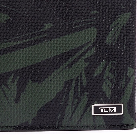 Tumi Global Palm Double Bifold Wallet - Picture 3 of 6